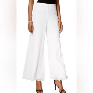 White Chic and Flowy Wide-Leg Women's Pants, Size 10